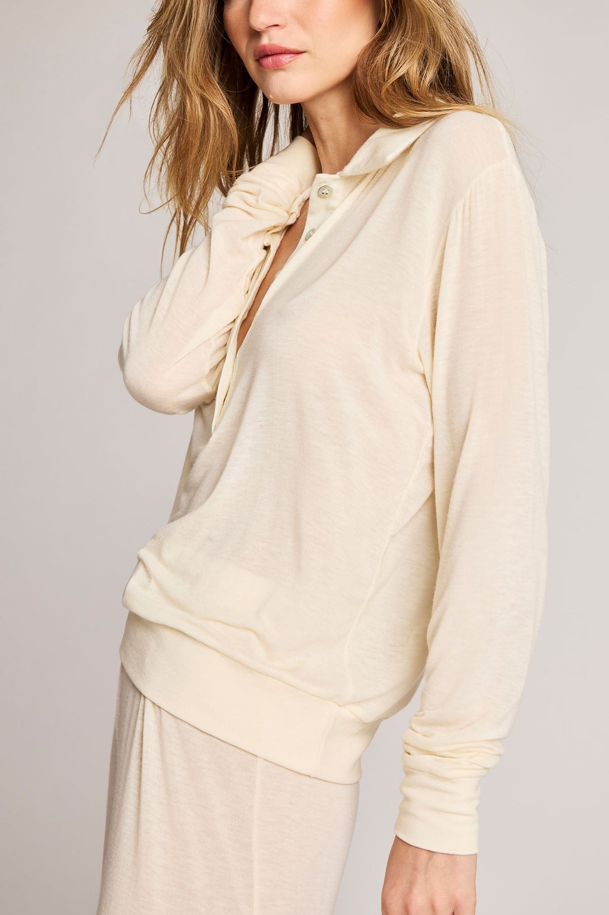 Fino Featherweight Cashmere Polo in Cream